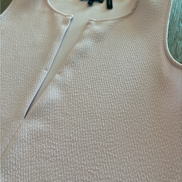 THEORY Antazie Top SMALL Lavender Sleeveless Textured V Neck blouse $185 Shell - Picture 14 of 15